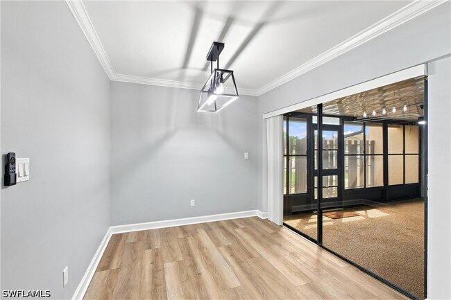 Building Photo - 646 SE 12th Ct