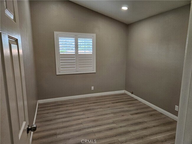 Building Photo - 2071 Seminole