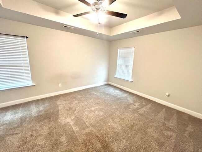 Building Photo - Beautiful 4 Bedroom 2 Bath Home! $300 OFF ...