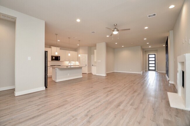 Building Photo - 3506 Gore Creek Dr