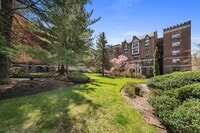 Building Photo - 100 E Palisade Ave