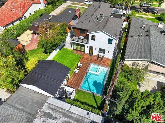 Building Photo - 4153 Vantage Ave