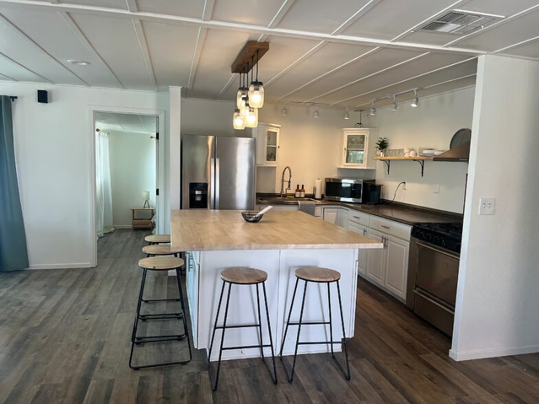 Building Photo - 48382 Silver Valley Rd