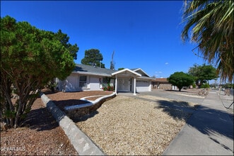 Building Photo - 1739 Russ Randall St