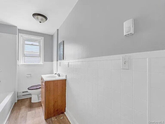 Building Photo - 16 Park Pl