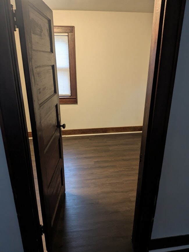 Building Photo - 1820 Harold St