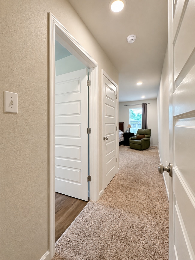 Building Photo - 9023 Bellewood Pl