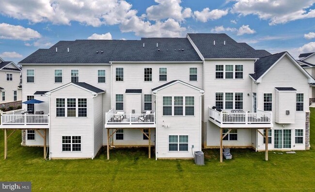 Building Photo - 427 Lee Pl