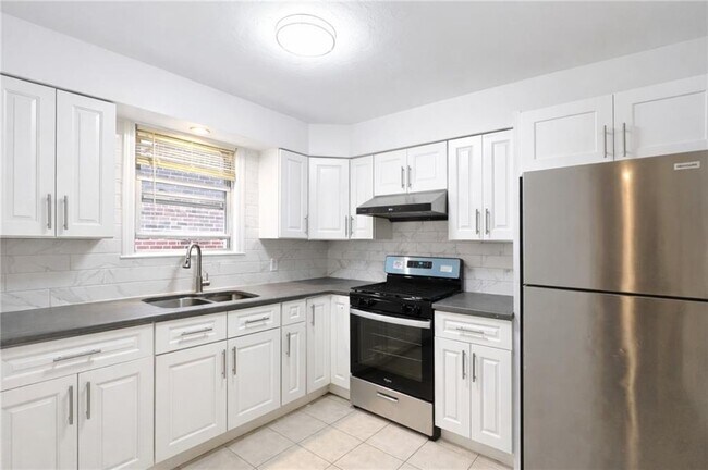 Building Photo - 22-21 126th St