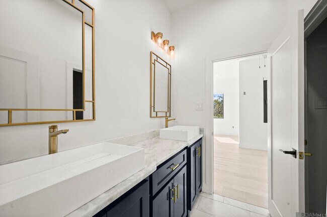 Building Photo - 9825 Fawn Vw Dr