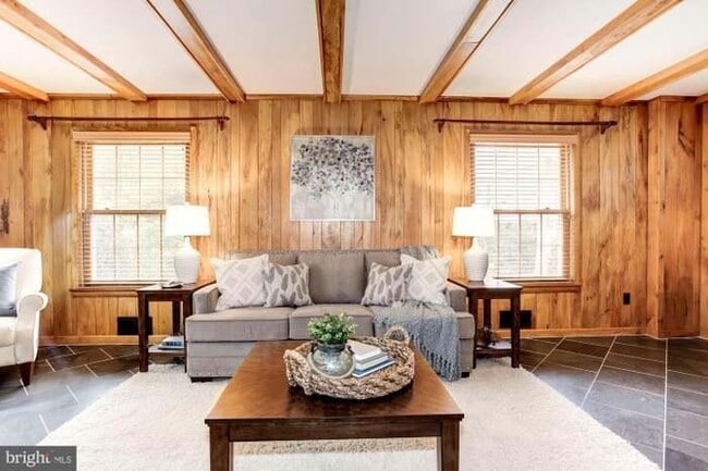 Building Photo - 7110 Ayers Meadow Ln