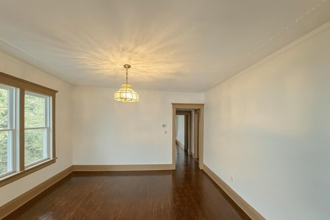 Building Photo - 713 Onondaga Ave