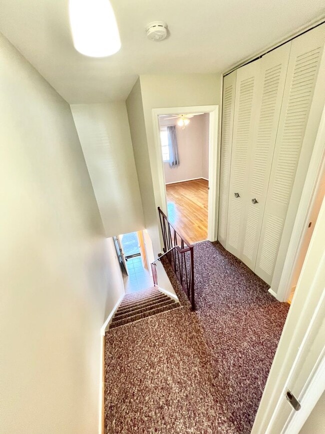 Building Photo - ***Waterfront Condo W/S/T INCLUDED!