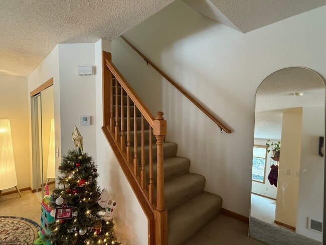 Building Photo - 15711 Fjord Ave