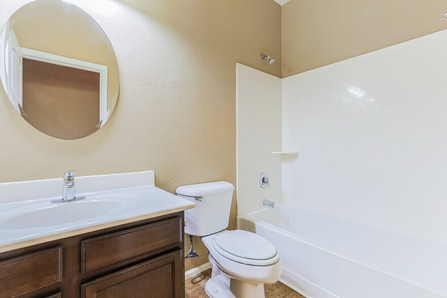 Building Photo - 38224 N Establo Dr