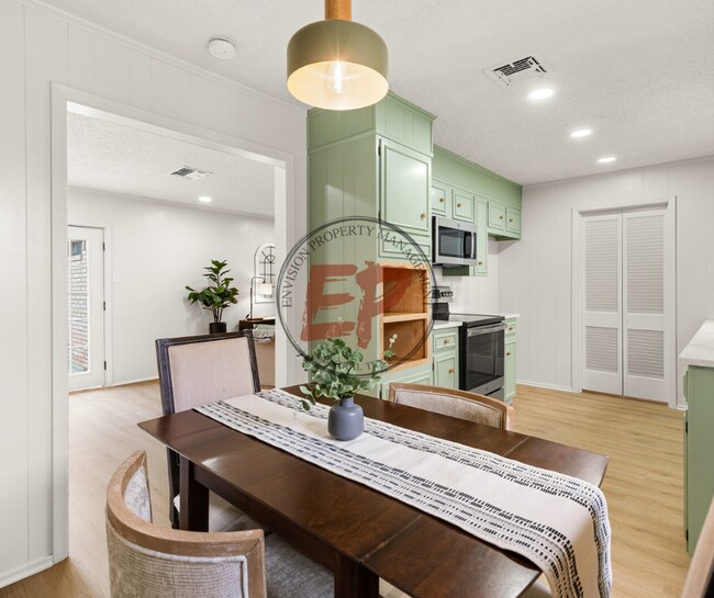 Building Photo - 6407 Landmark Dr