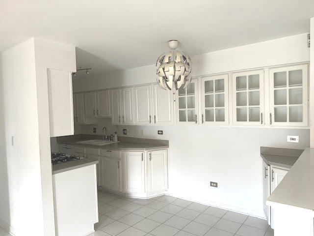 Building Photo - 1621 N Windsor Dr