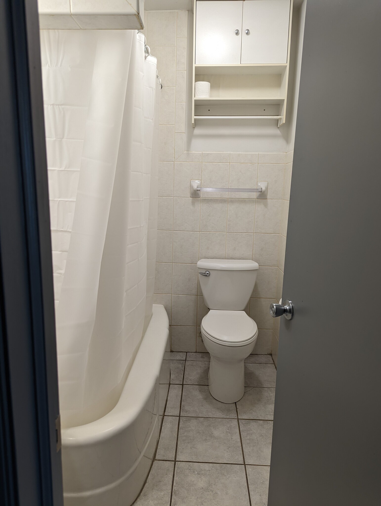 Building Photo - 3141 S 48th St