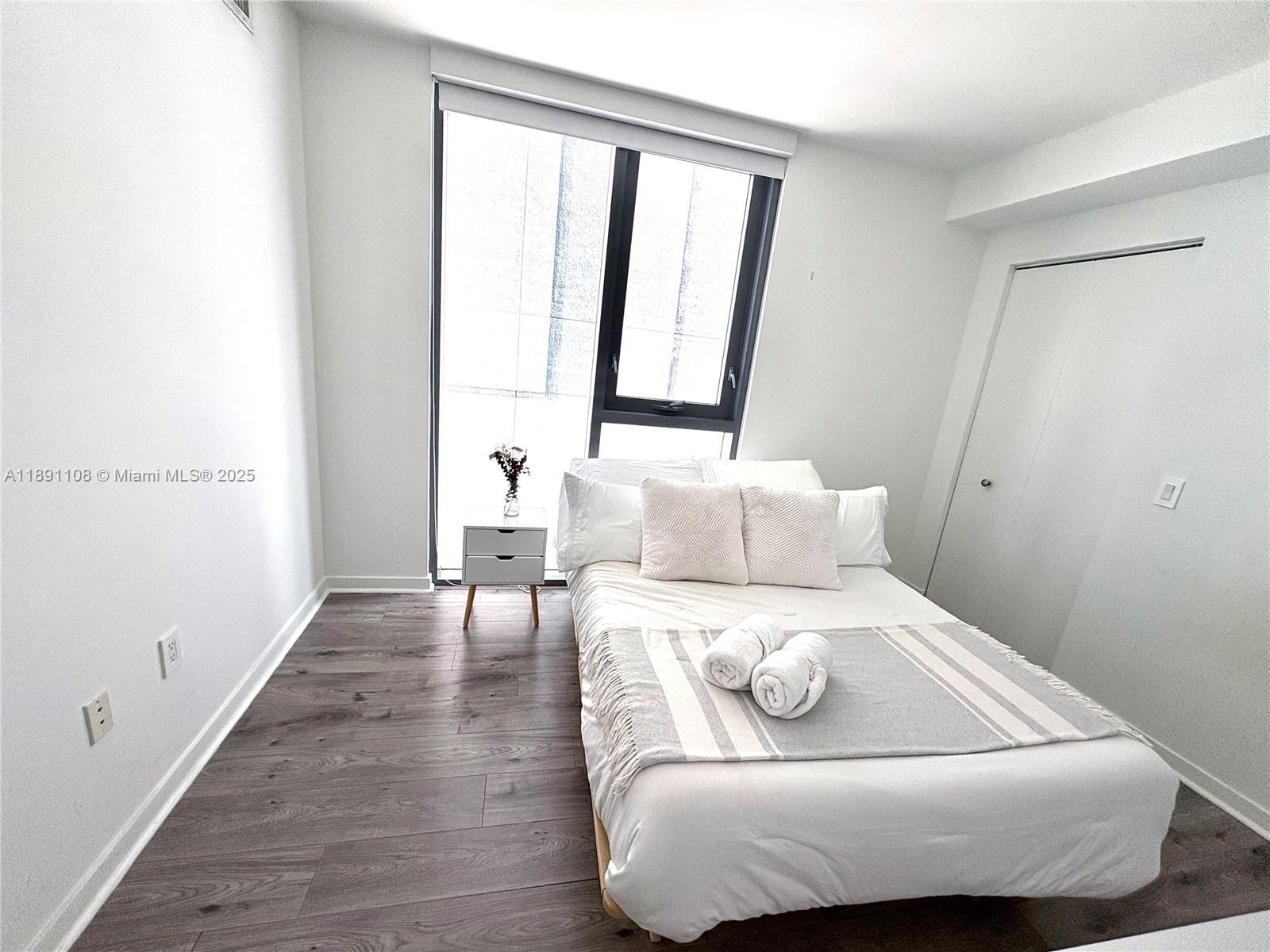 Building Photo - 31 SE 5th St