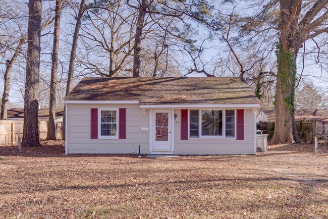 Building Photo - 106 Pine Grove Ave