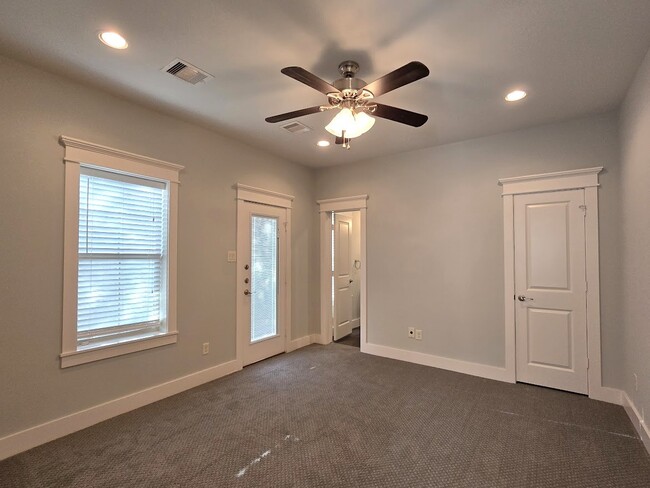 Building Photo - 4109 Allen St