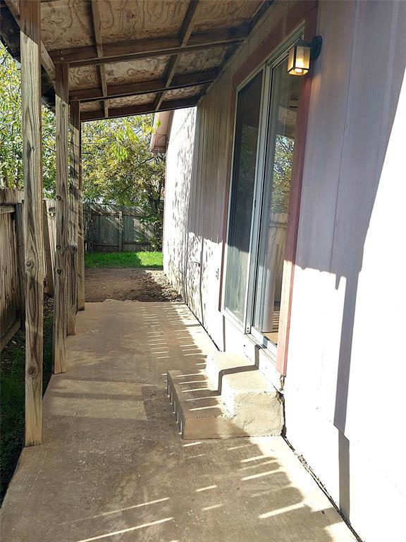 Building Photo - 12312 Dellrey Dr