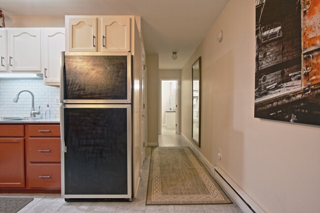 Building Photo - 121 S Railroad St