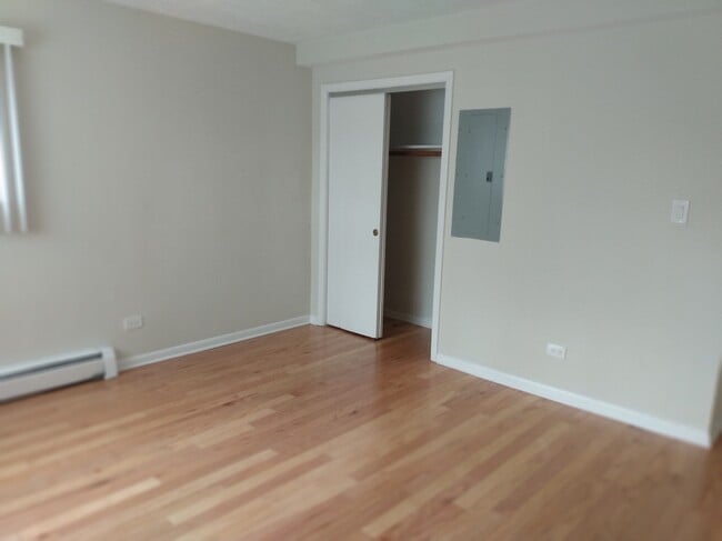 Building Photo - 9511 Lawrence Ct