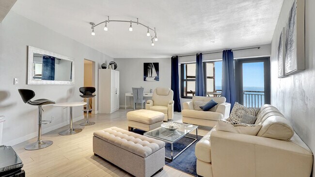 Building Photo - 3800 Galt Ocean Dr