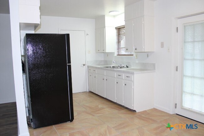 Building Photo - 1009 S 29th St