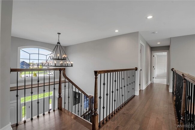 Building Photo - 5330 Holly Glen Ct