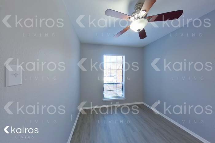 Building Photo - 2134 Woodnote Ln
