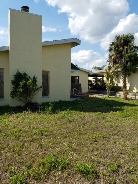 Building Photo - 451 Marsh Ave