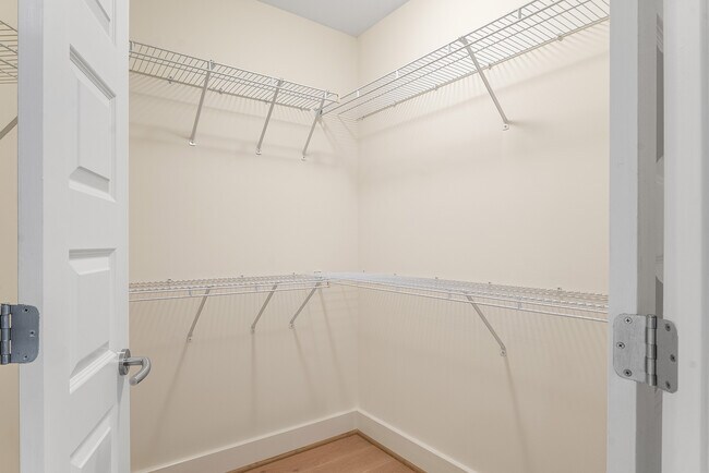 Building Photo - 1080 Peachtree St NE