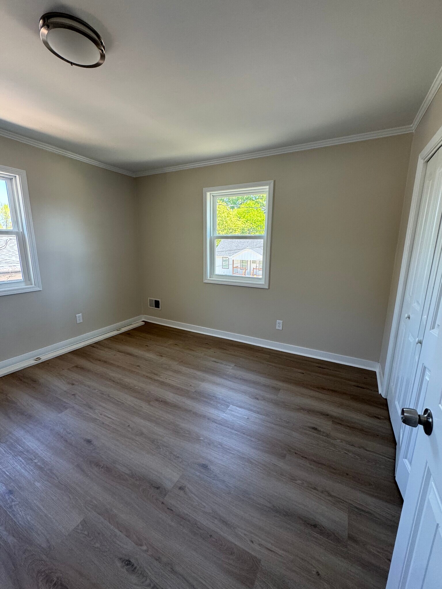 Building Photo - 17 Springside Ave