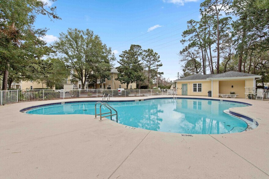 Building Photo - 200 Sandestin Ln