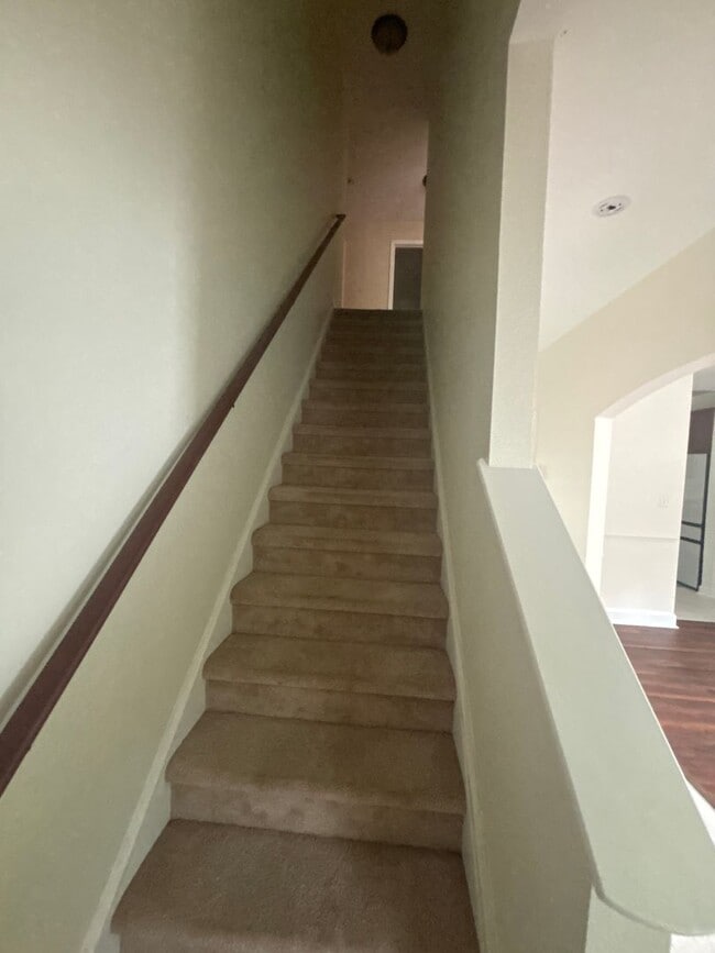 Building Photo - Spacious 4-Bedroom Home Near Base – No Tun...