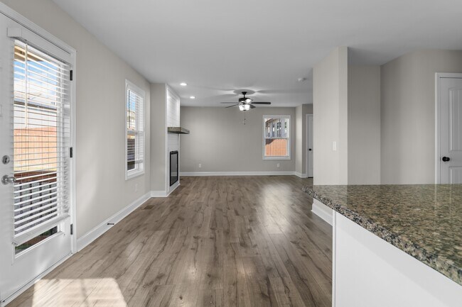 Building Photo - 1176 Elizabeth Ln