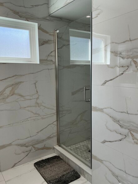 Building Photo - 8561 Kyle St