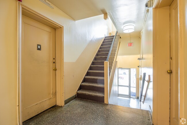 Building Photo - Edgar Gardens Apartments