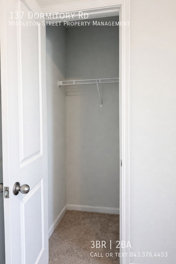 Building Photo - 137 Dormitory Rd