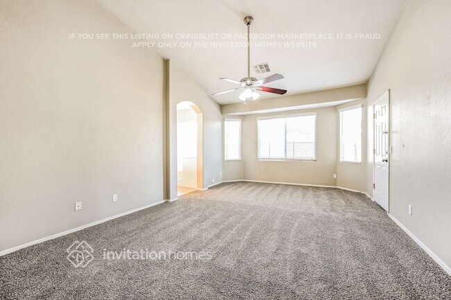 Building Photo - 18402 W Maui Ln