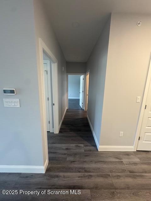 Building Photo - 404 Circle Dr