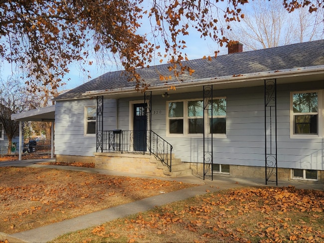 Building Photo - 320 Cullum Ave