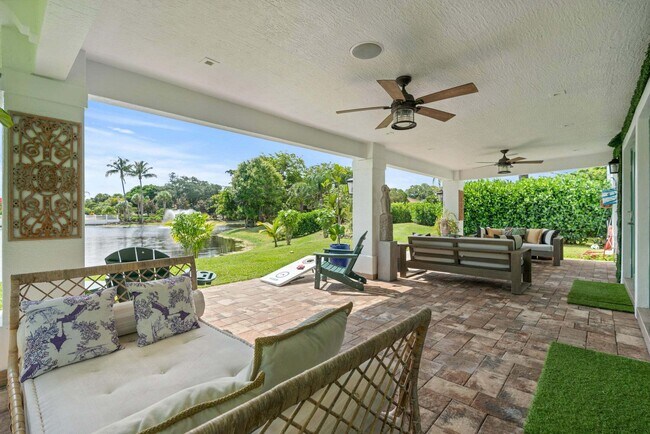 Building Photo - 6204 Celadon Cir