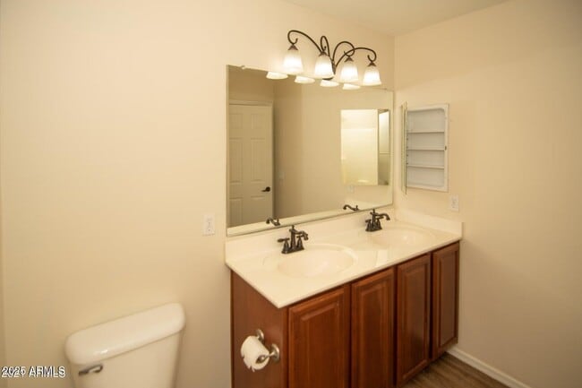 Building Photo - 605 N 111th Dr