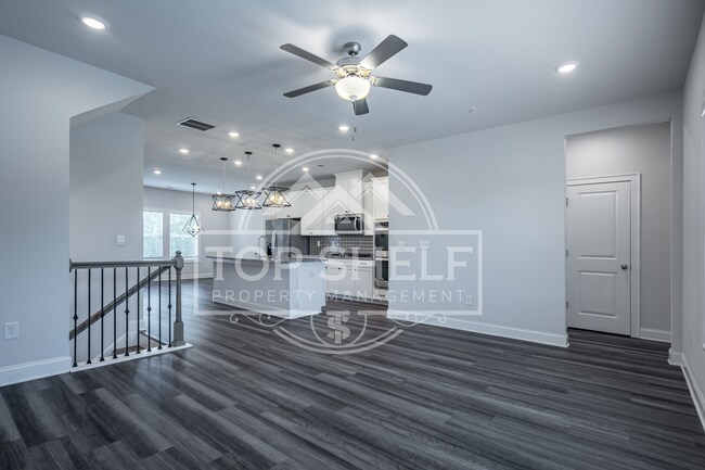 Building Photo - 312 Lincoln St