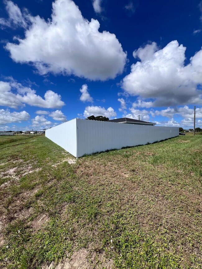 Building Photo - 1150 Norge Ct