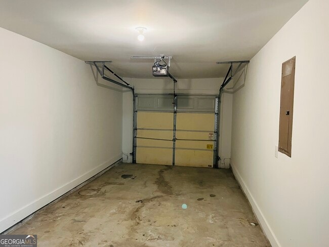 Building Photo - 3510 Brookstone Way