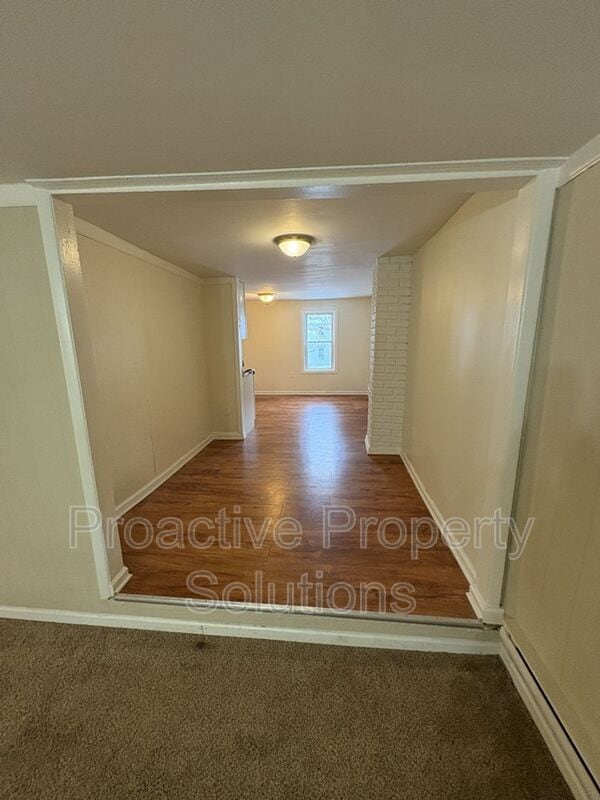 Building Photo - 850-850 Capouse Ave